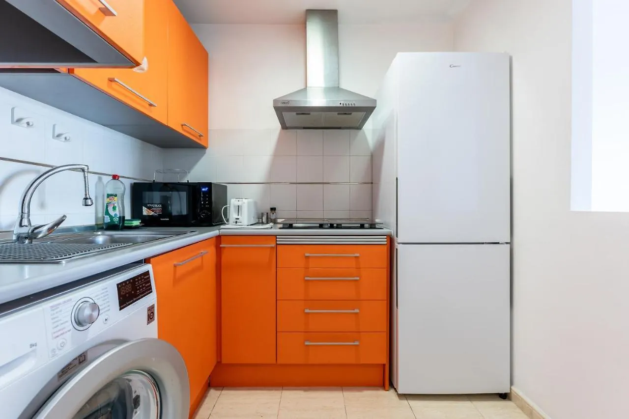 Malagasuite Beautiful City Center Apartment